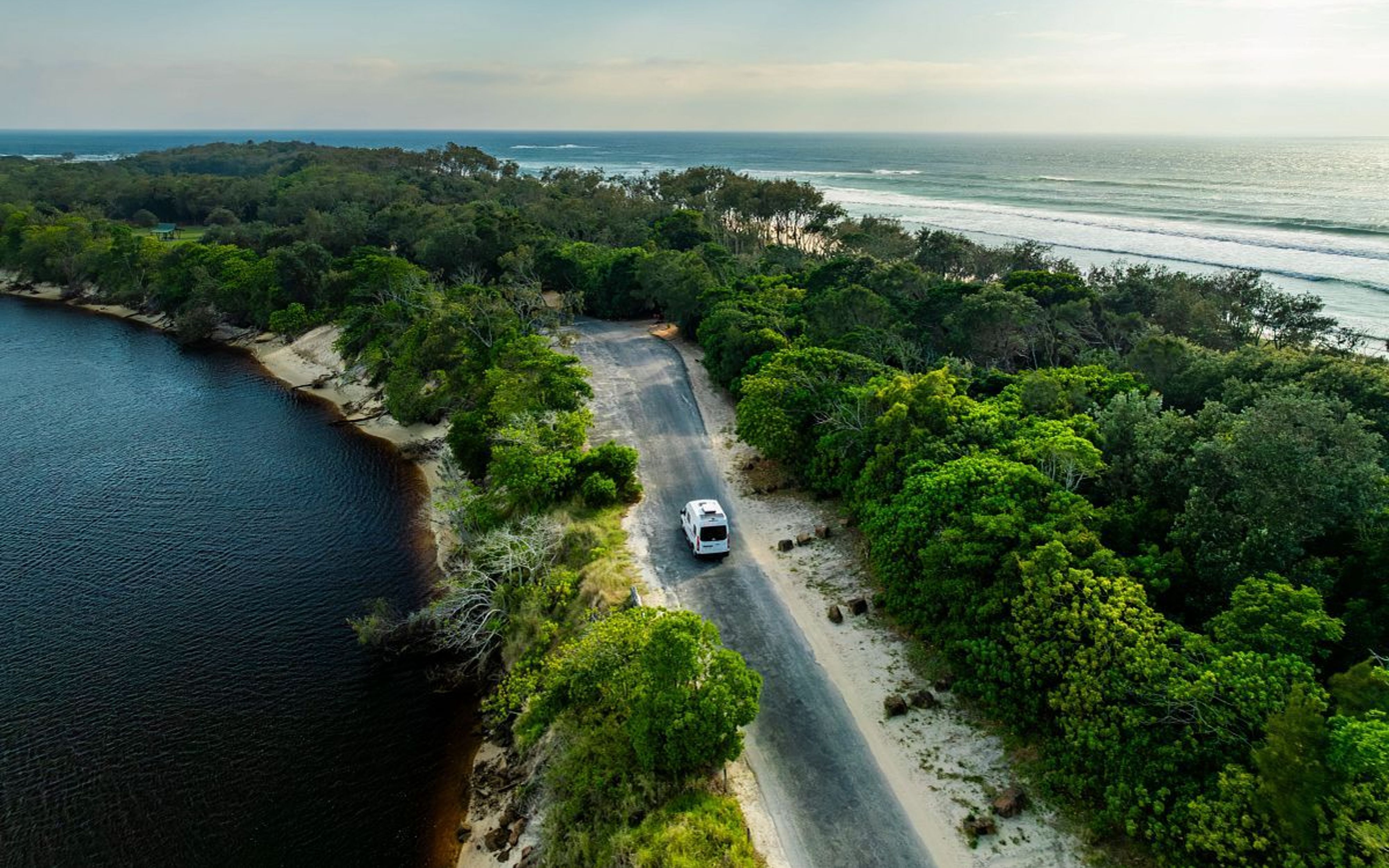 5 Epische NSW Roadtrips om Deze Zomer te Maken