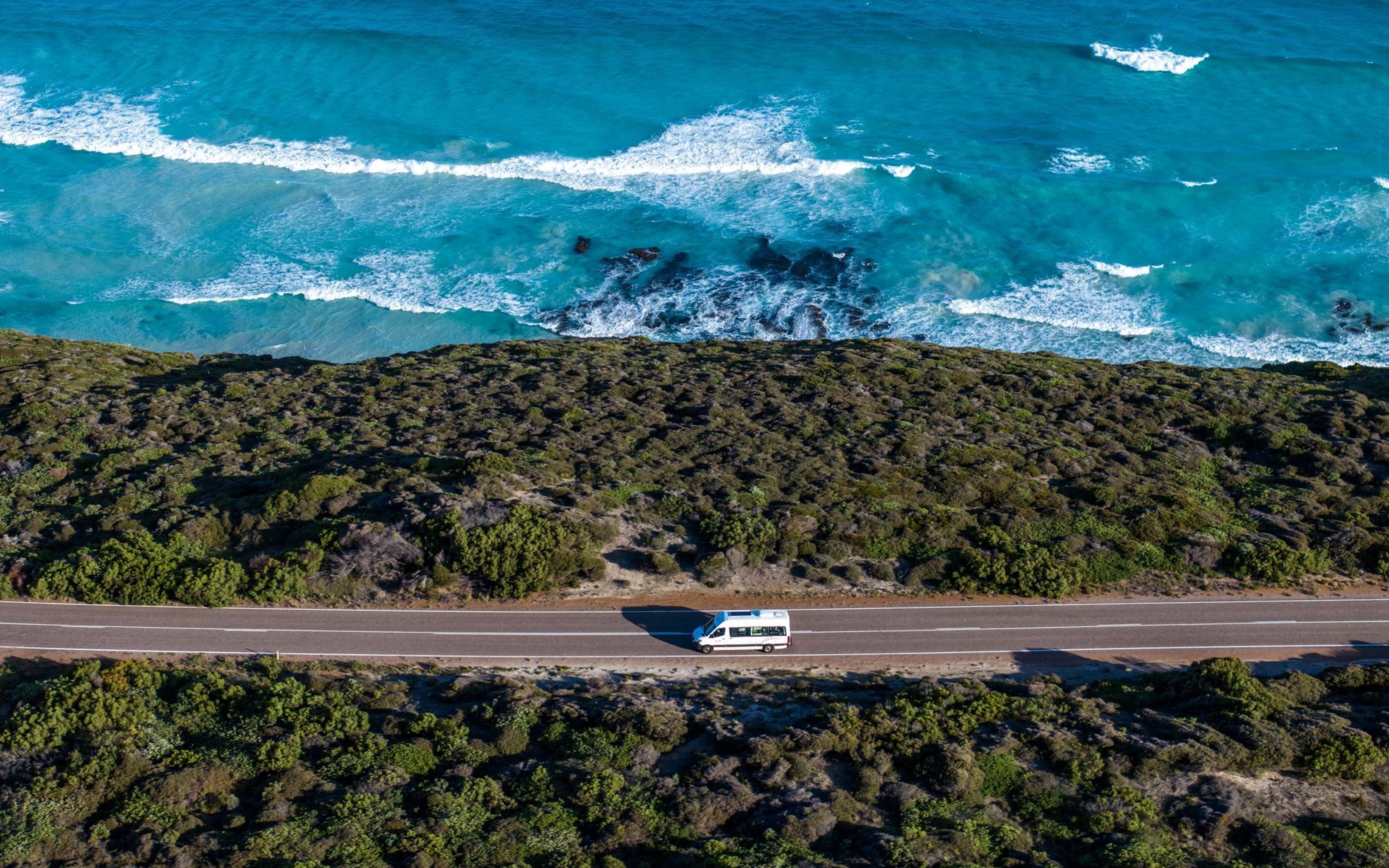 Från Puder-Vita Sandstränder till Täckor av Vildblommor: Den Jordiska Kontrasten av Esperance | Kepa Kurl och den Gyllene Vildmarken