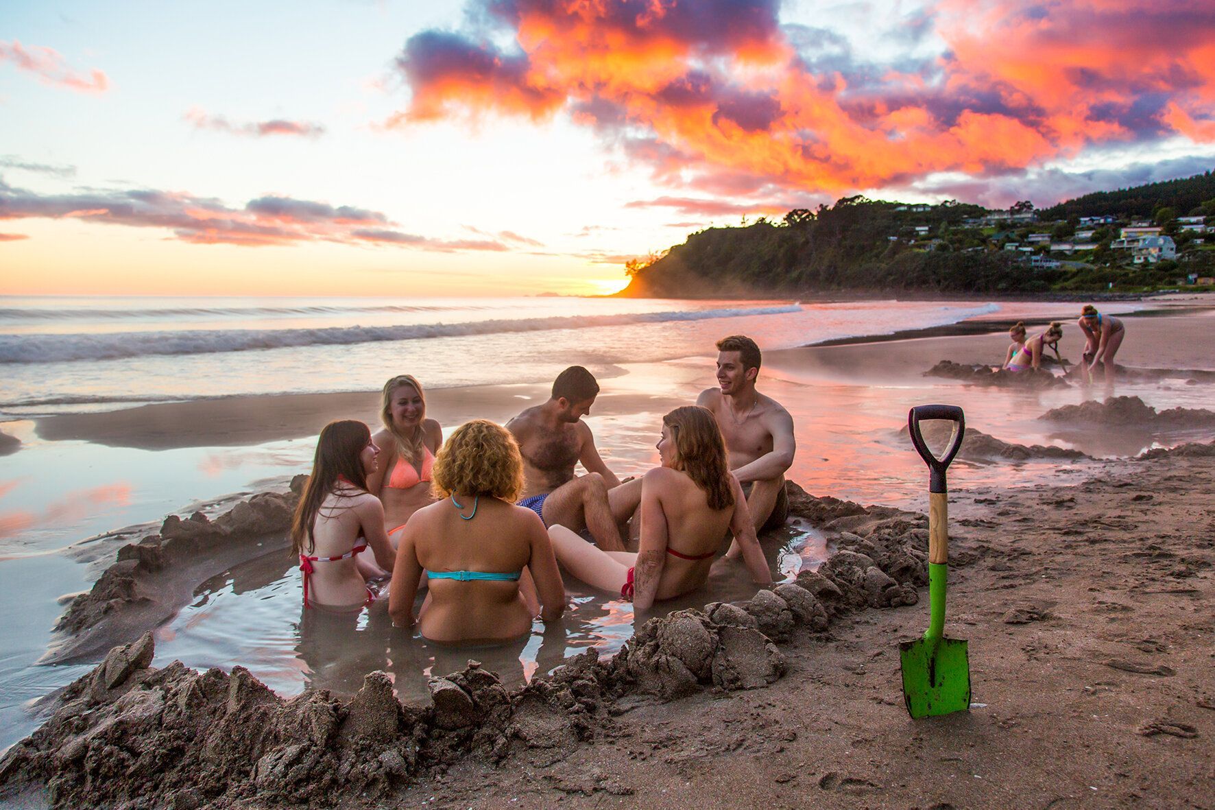Pacific Coast Highway: 7-Day North Island Road Trip from Auckland to Napier