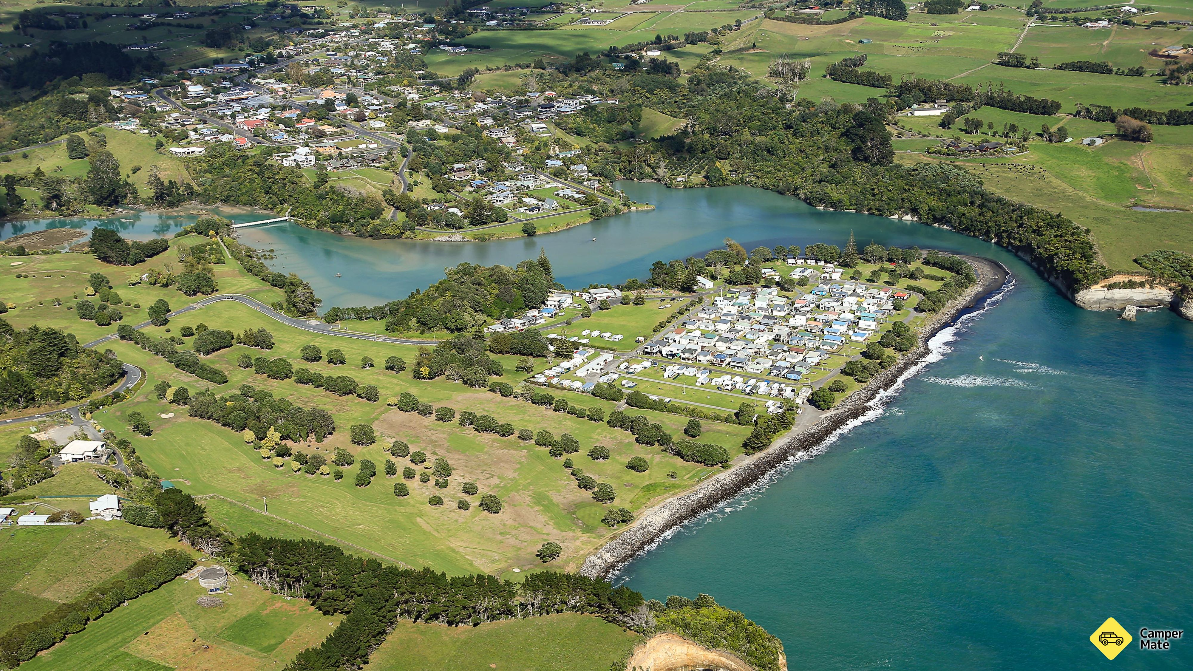 Urenui Beach läger