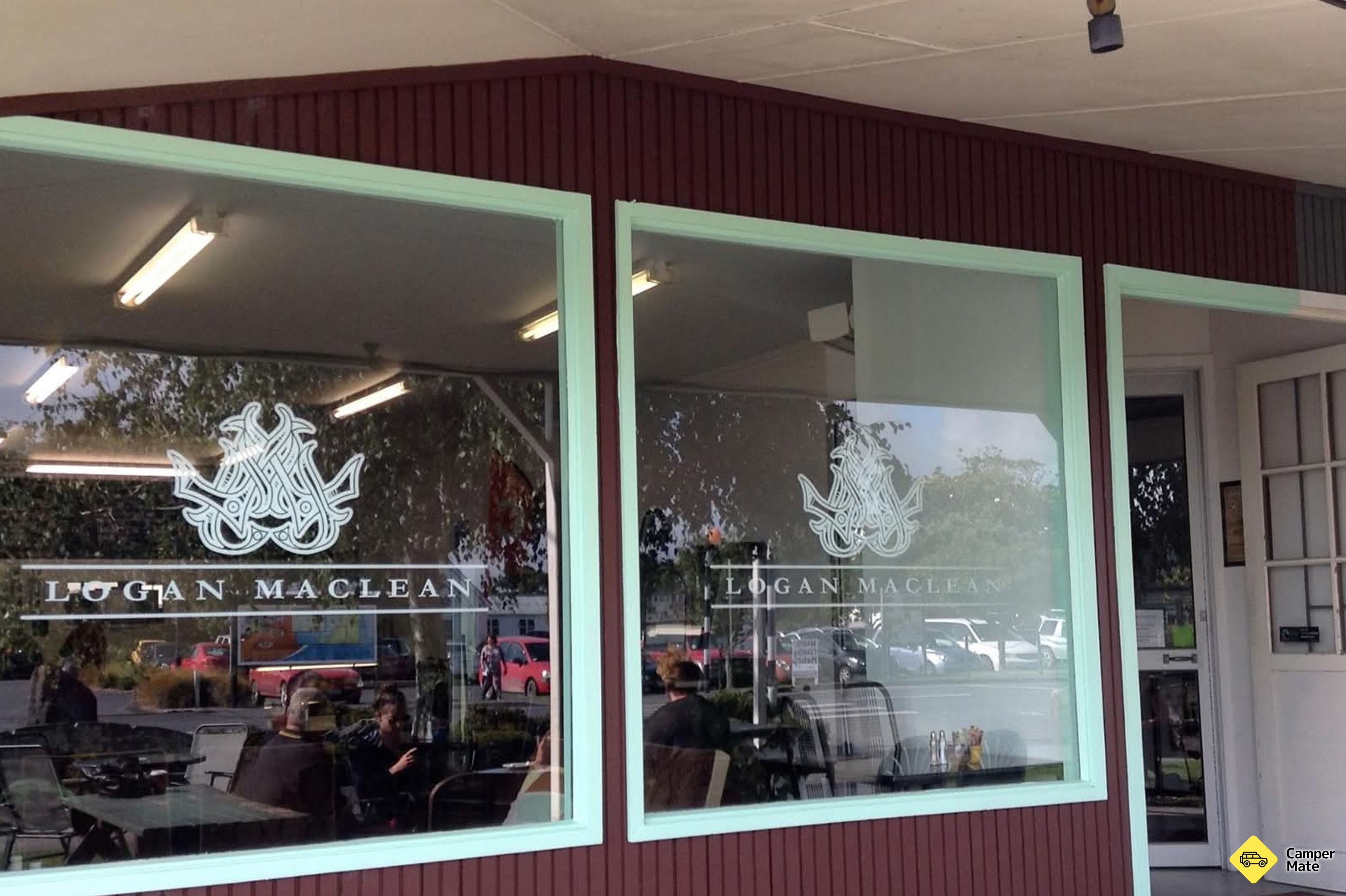 Le café Logan MacLean