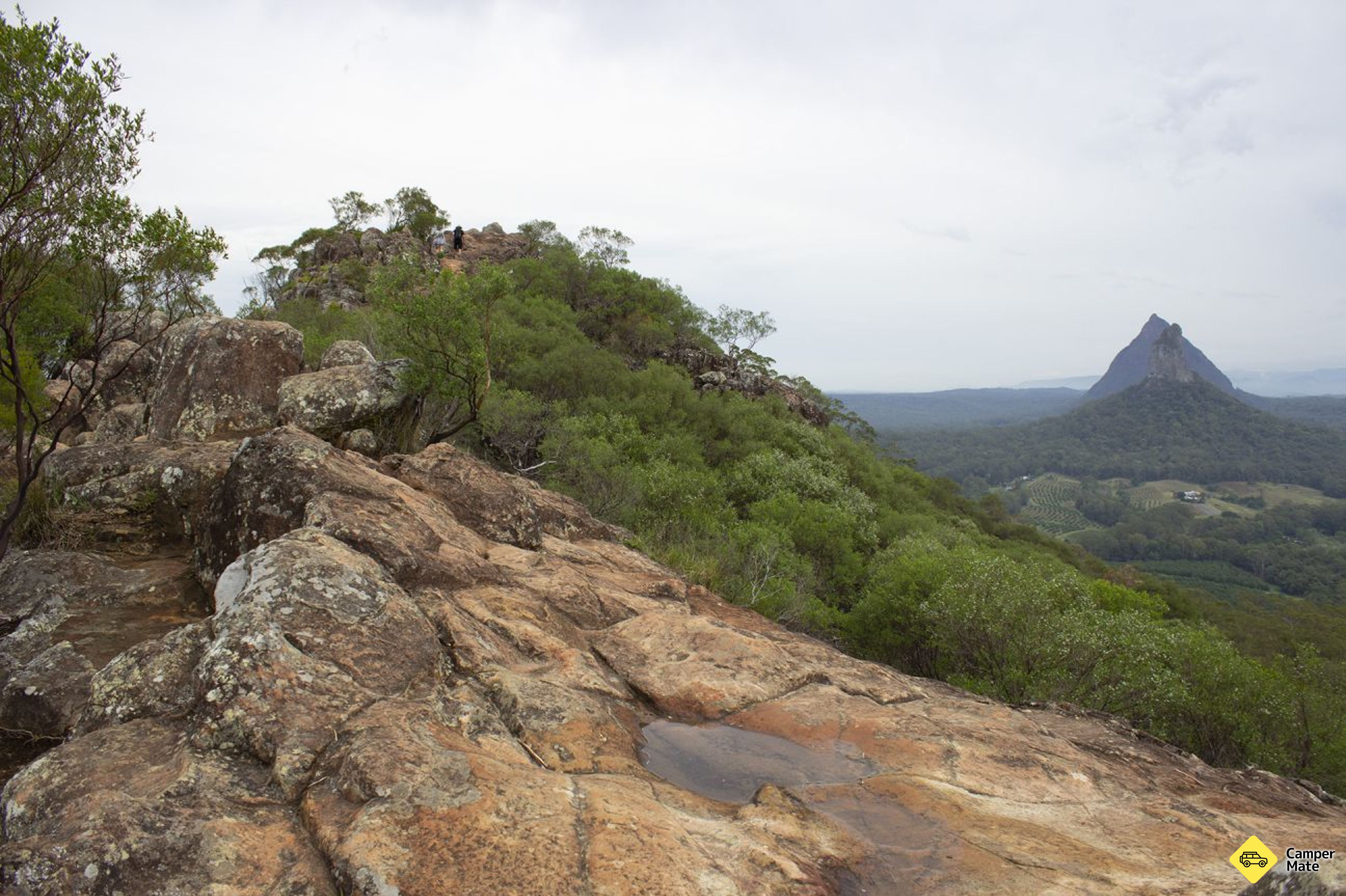جولة جبال بيربروم و جبال الجليد (Glasshouse Mountains)