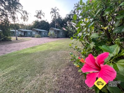 Boomerang Motel and Caravan Park