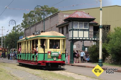 Sydney Tramway Museum 근처 오락거리
