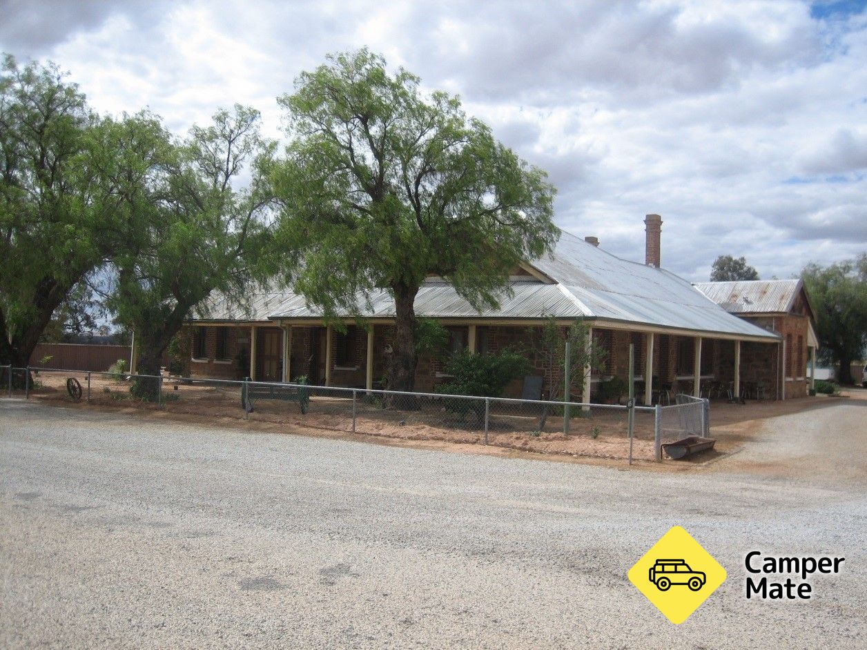 McCorry's Old Hotel Caravan Facility