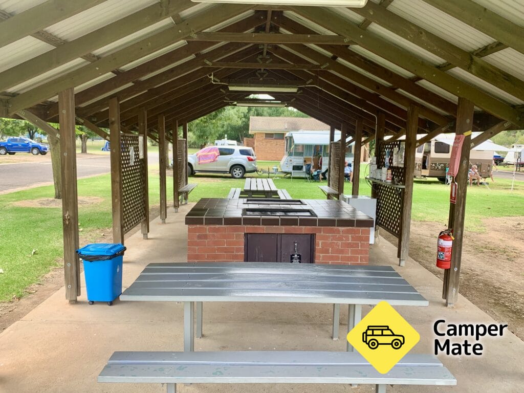 Cootamundra Caravan Park - Image 2