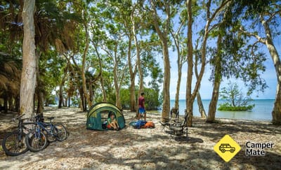 Restauranger i närheten av Elim Beach / Coloured Sands Campground - Eddie's Camp