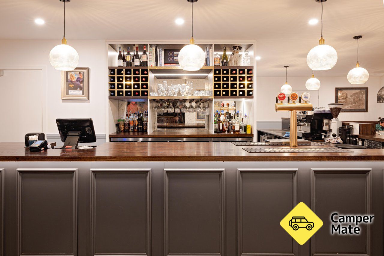 Betsey Jane Eatery & Bar - Image 3