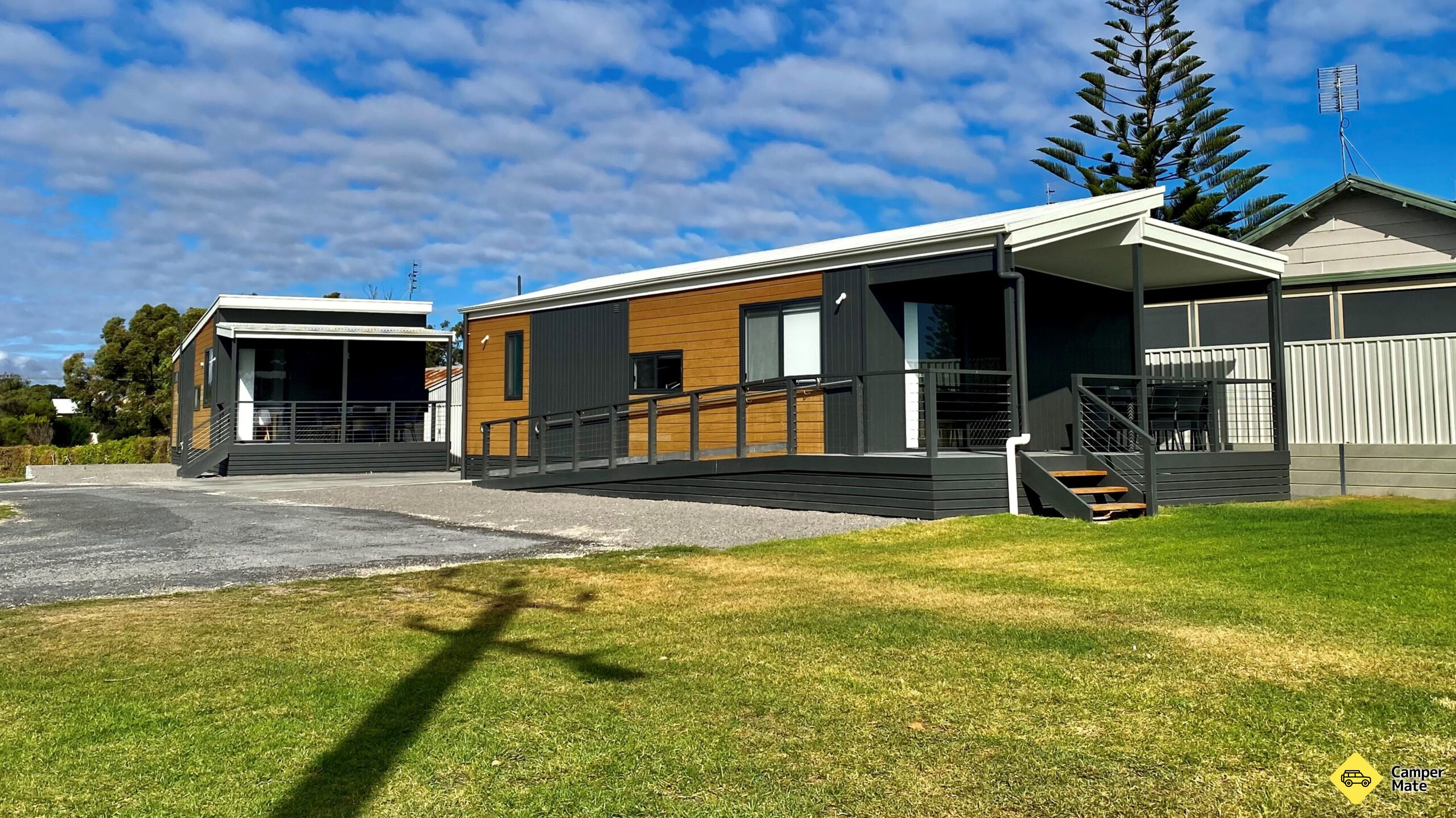 Отель Kingston Foreshore Holiday Park