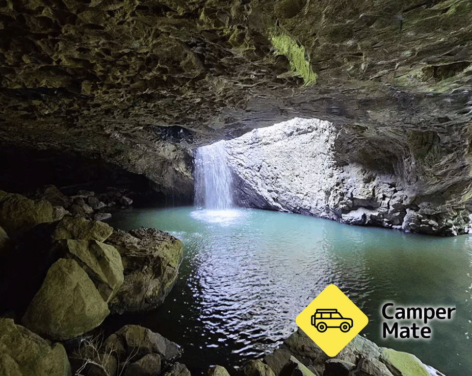 Natural Bridge Walk