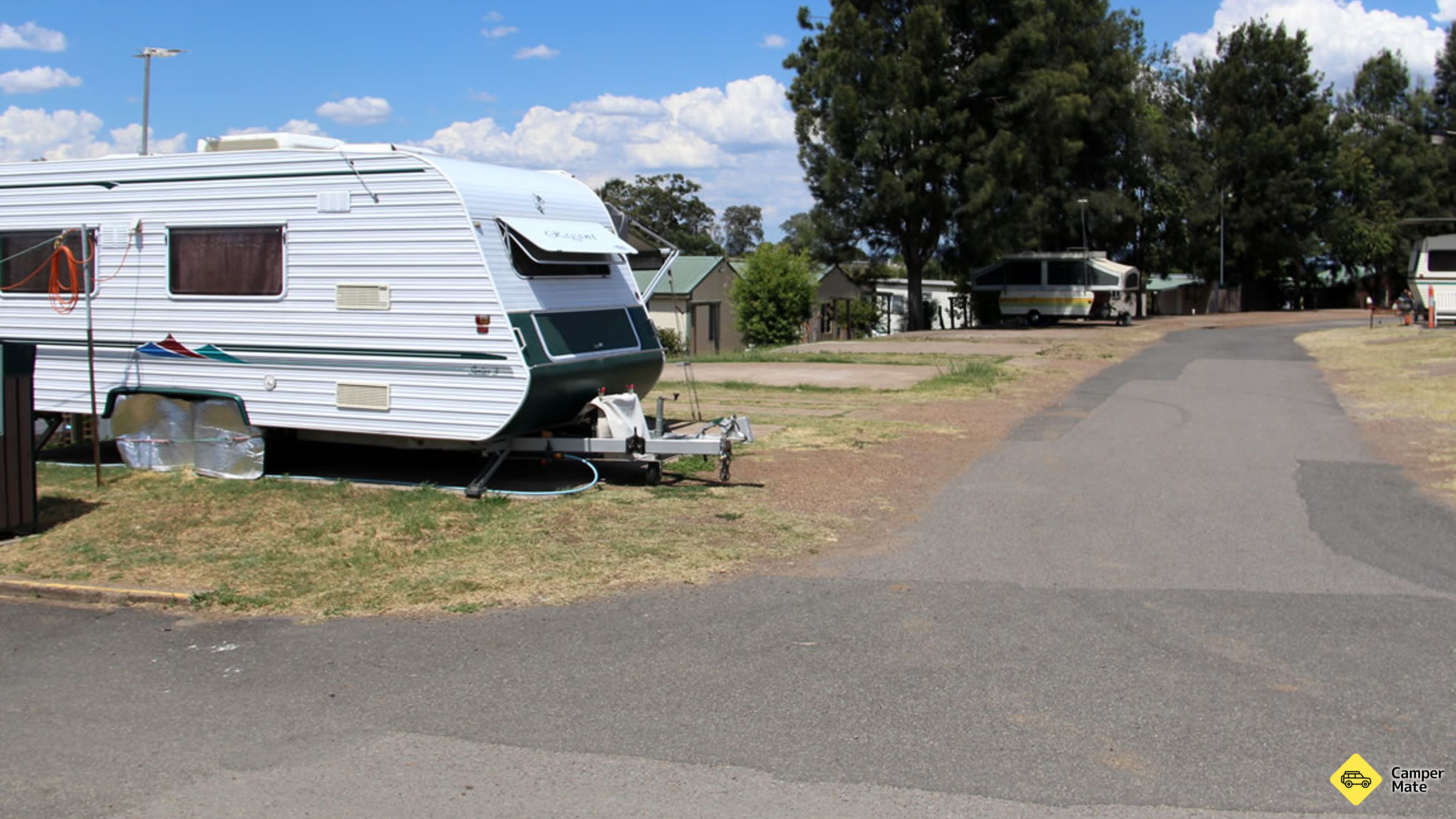 حديقة Acres Caravan Park