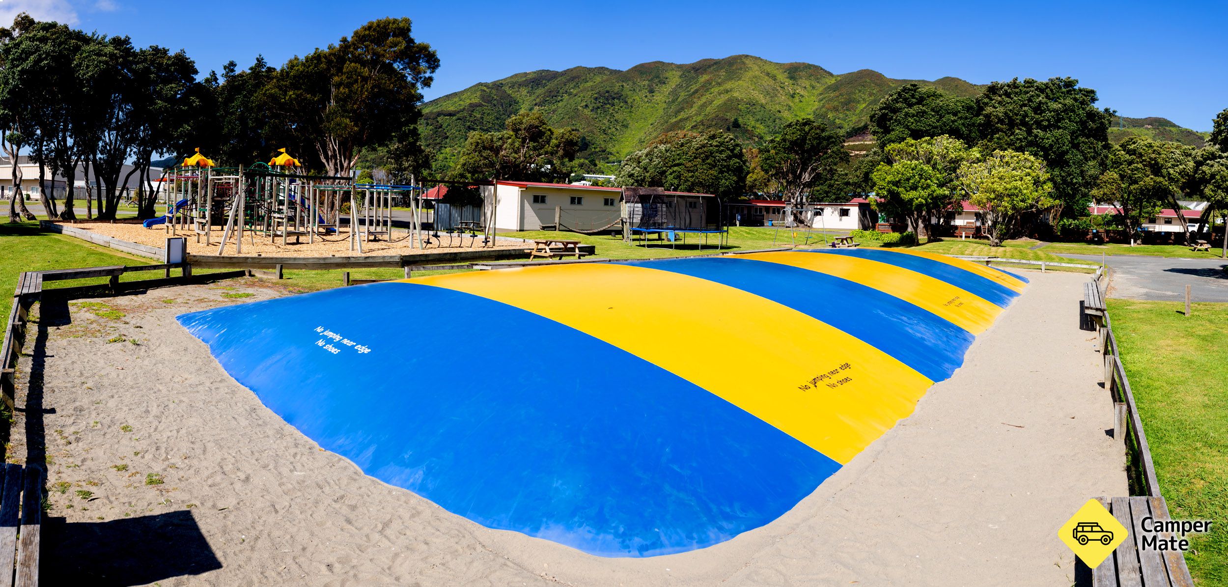 Wellington TOP 10 Holiday Park - Image 2