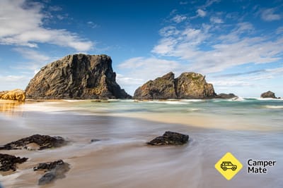 Glasshouse Rocks and Pillow Lava(ガラスハウス・ロック&パイロウ・ラバ)