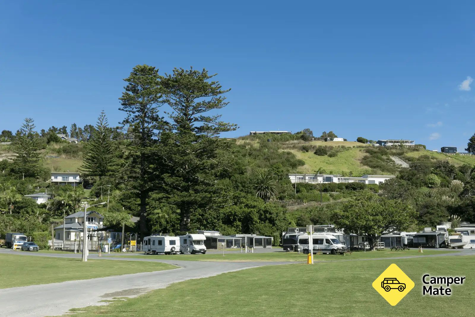 Pahi Beach Holiday Park - Image 2