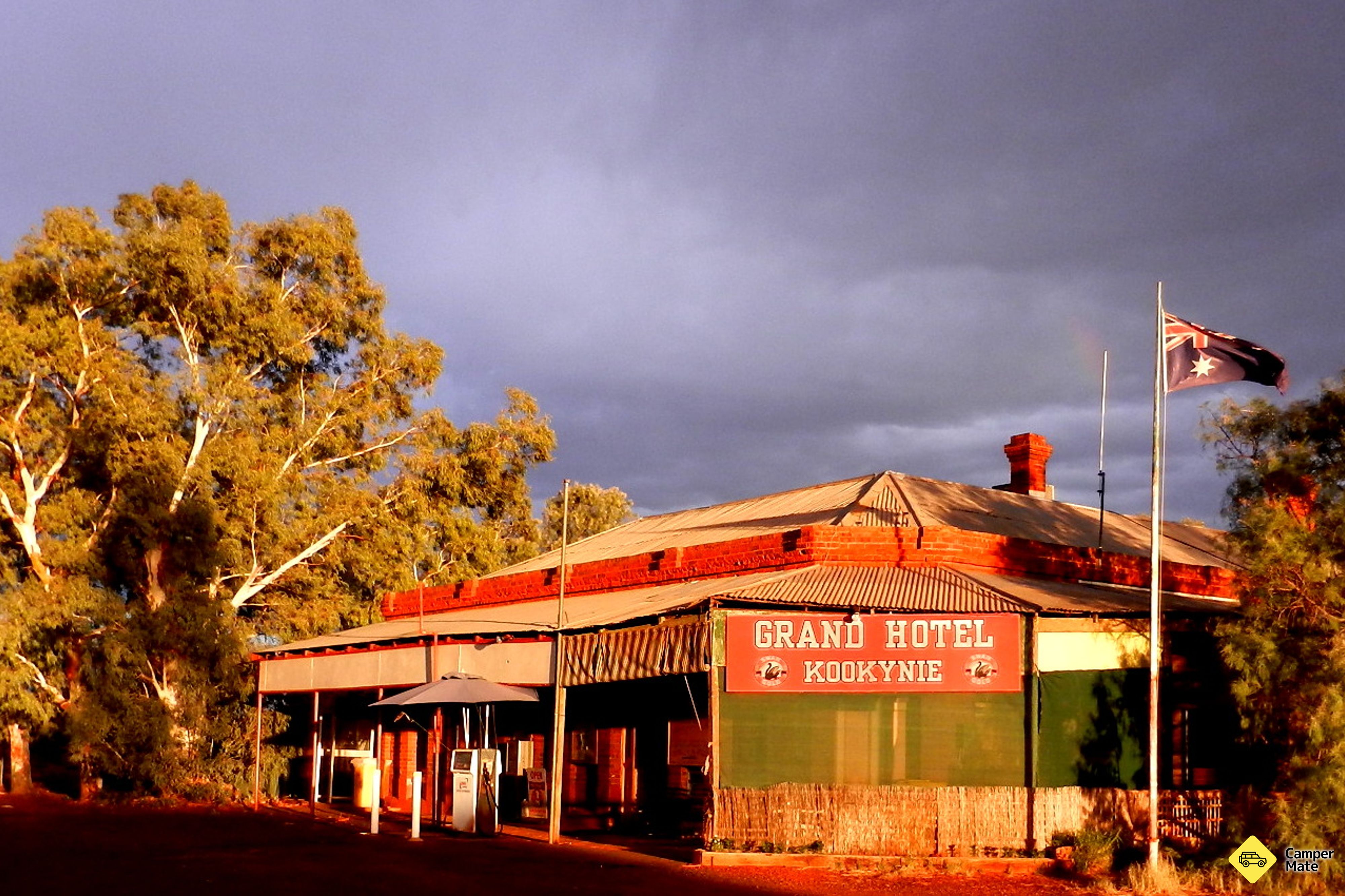 Grand Kookynie Hotel