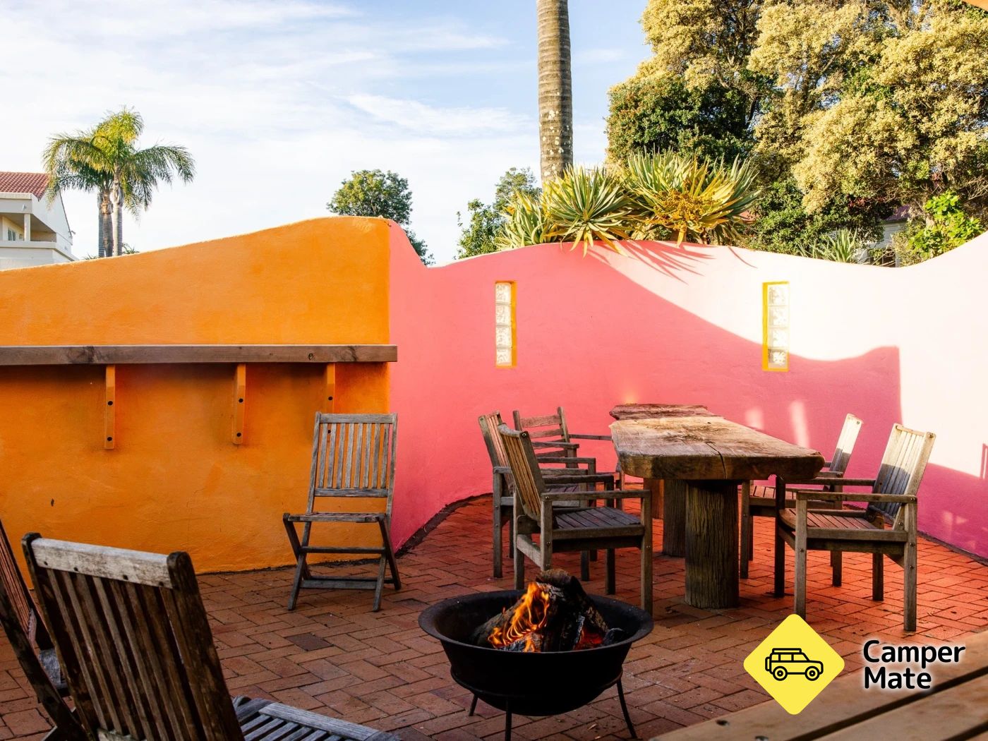 Neighbourhood Cantina - Image 2