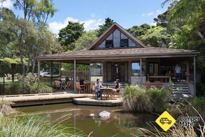 Whare Waka Cafe