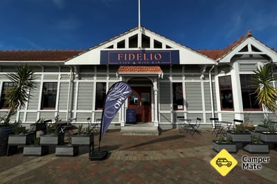 Fidelios Cafe & 葡萄酒酒吧