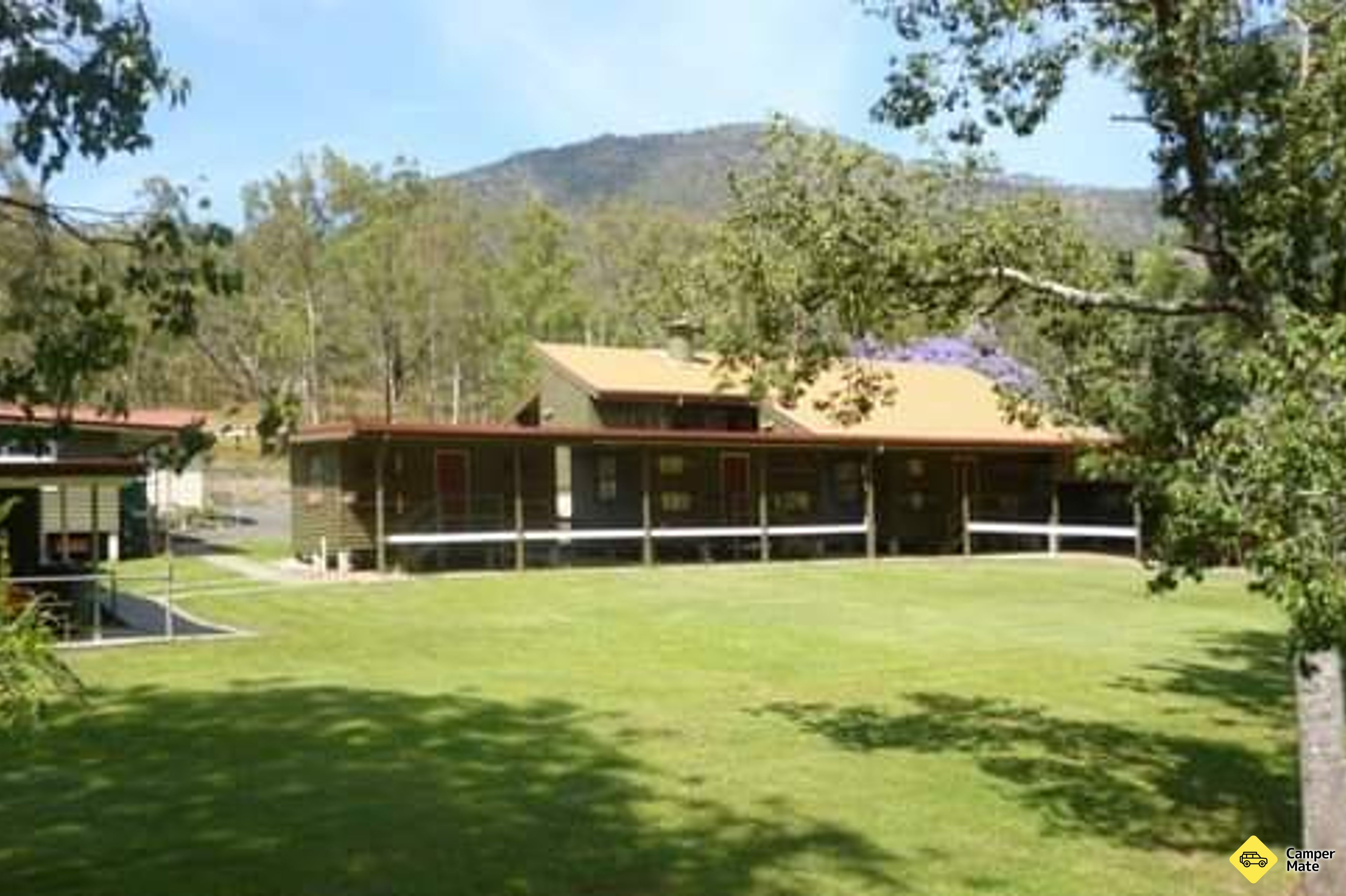 Christmas Creek Cedar Cabin and Camp - Image 2