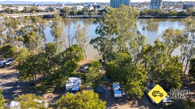 Riverside Tourist Park