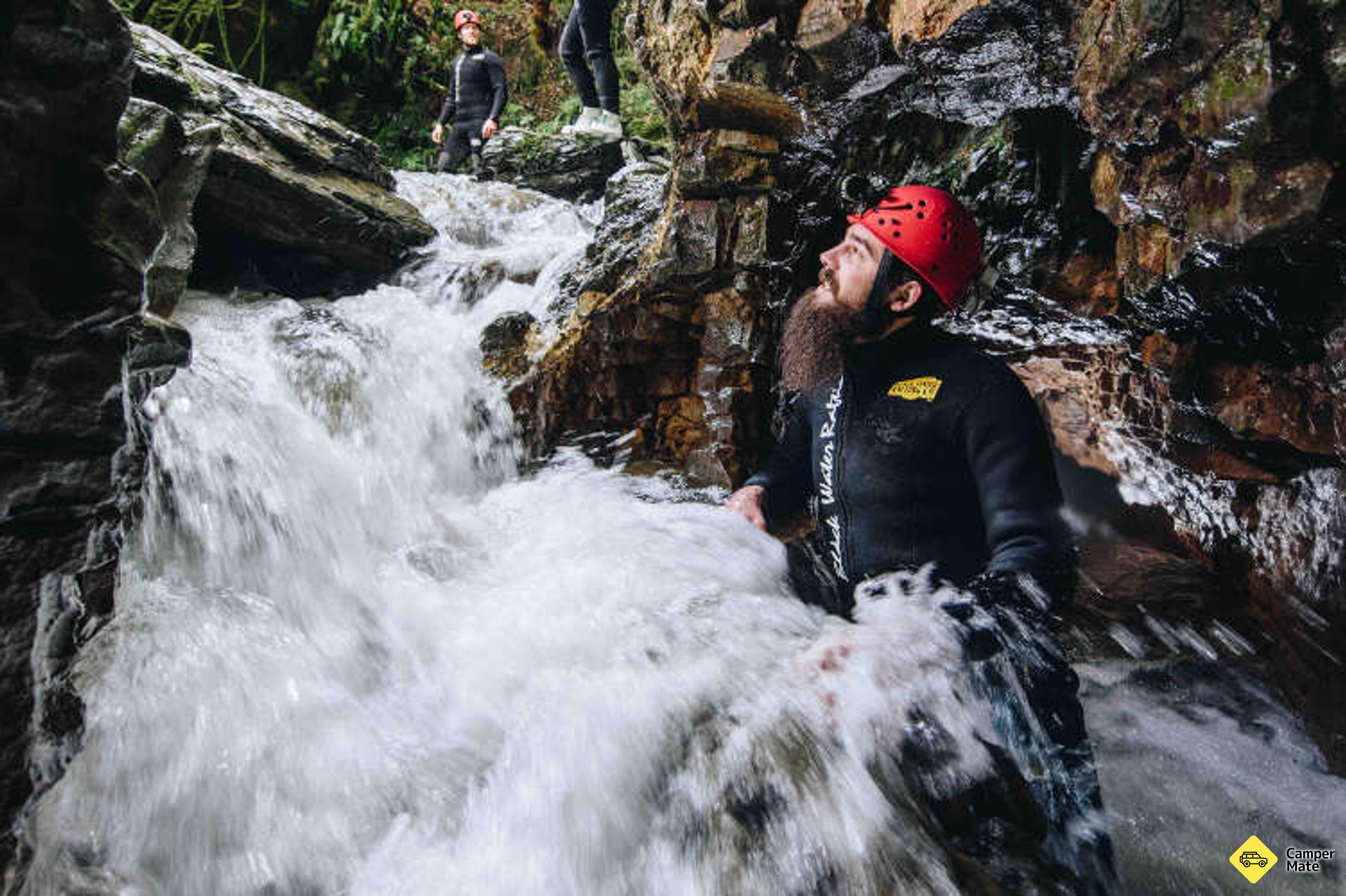 رحلات طيران Black Water Rafting Abyss - Image 3