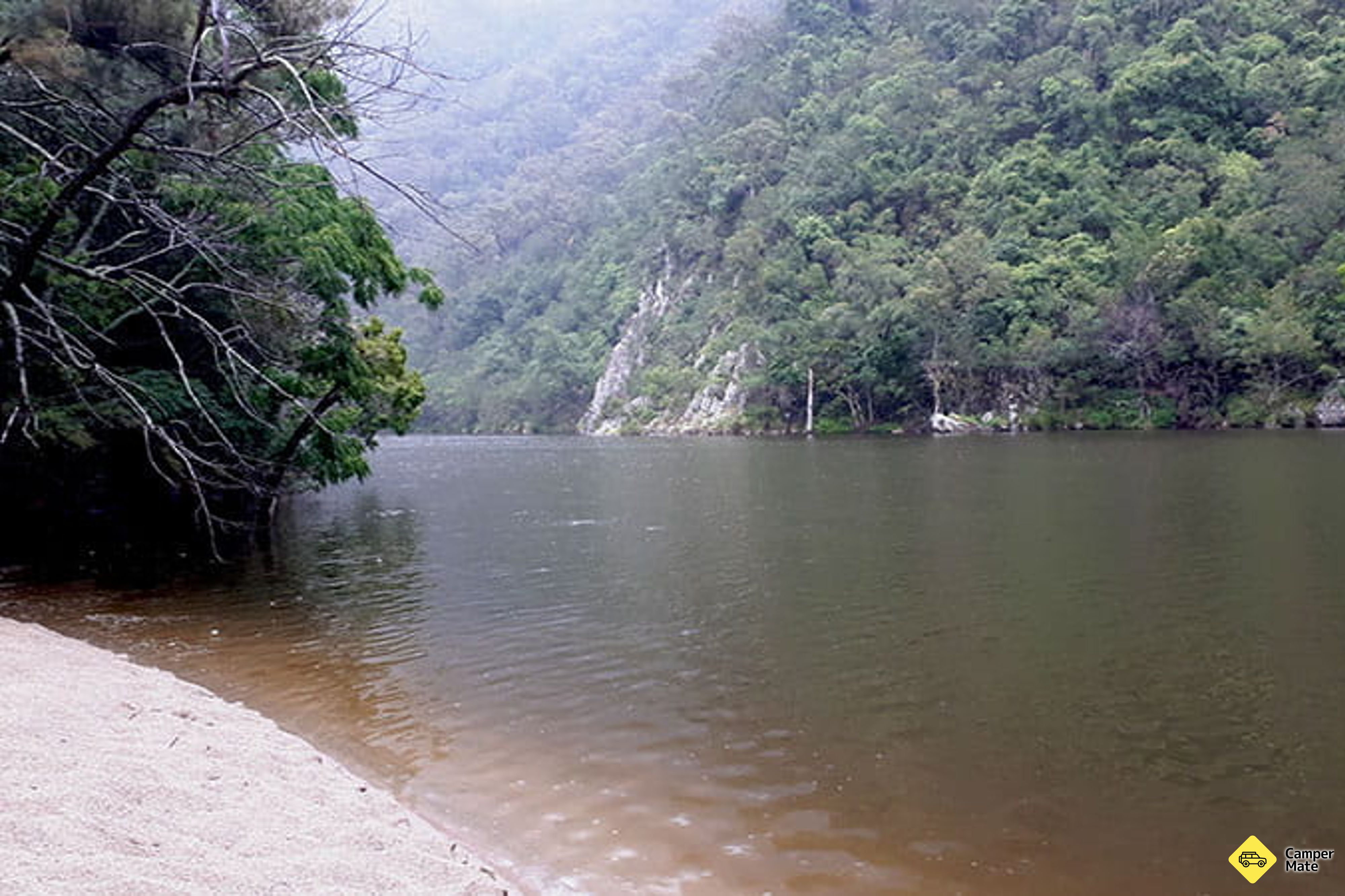 Hotéis em Lake Yarrunga: Shoalhaven River