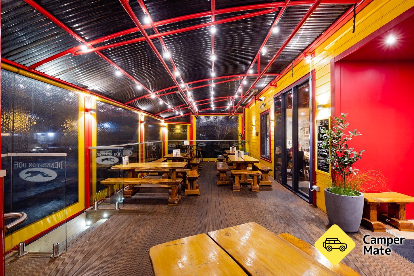 Denniston Dog Restaurant & Bar