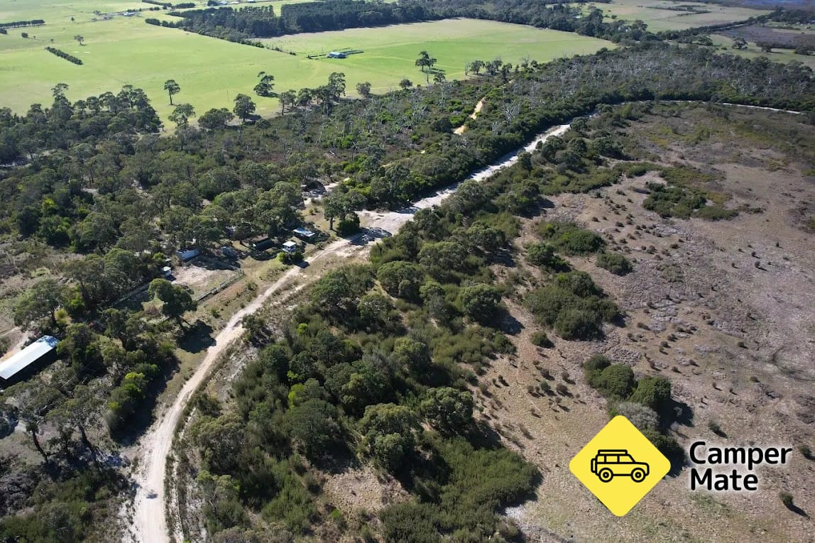 موقع Port Albert Recreation and Racecourse Reserve