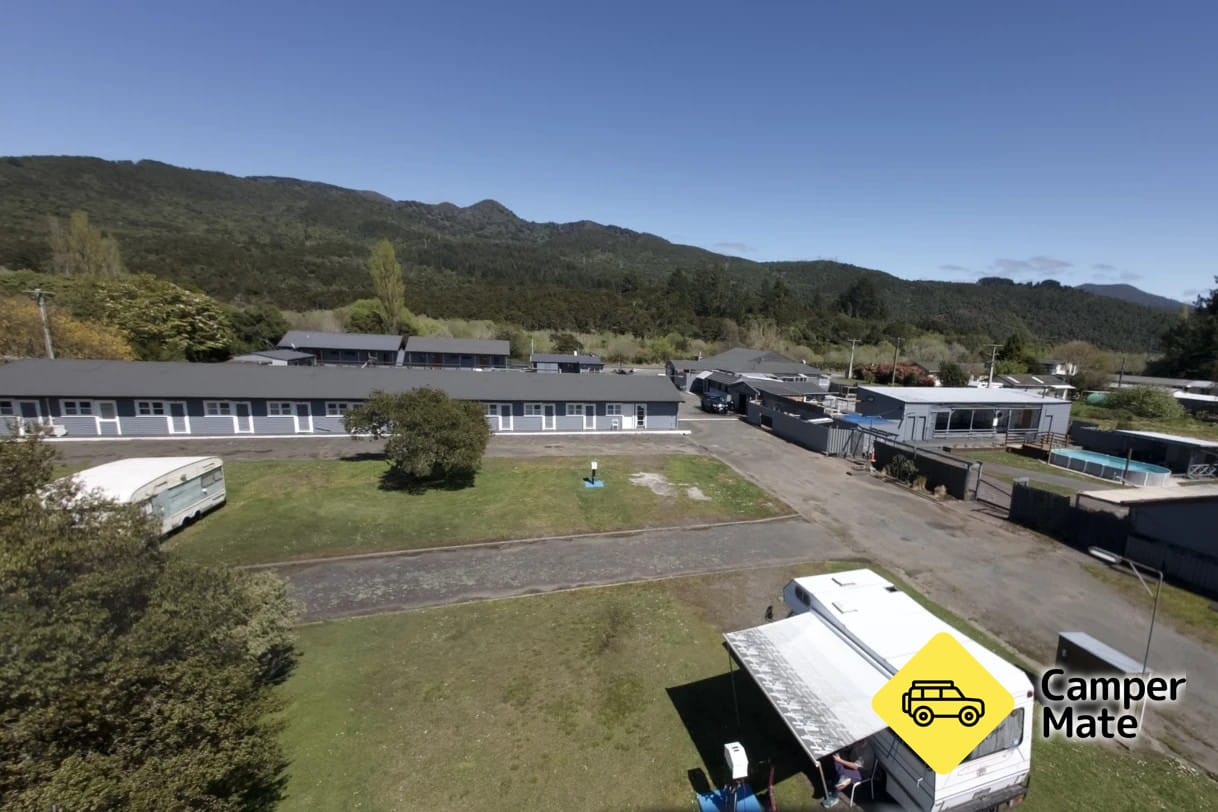 Oasis Motel & Holiday Park - Image 2