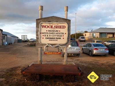 Restauranter i nærheden af Mt Dutton Bay Woolshed Caravan Park