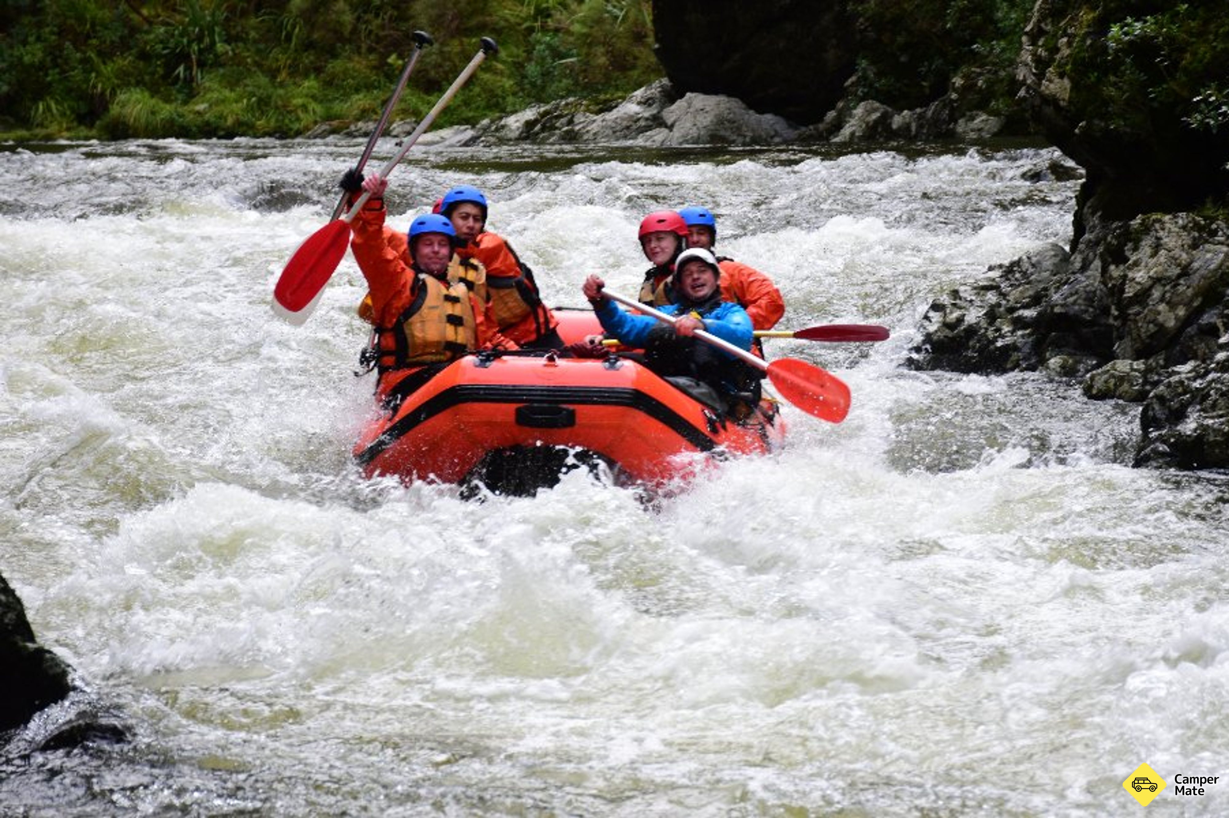 Whitewater Rafting Tour on Te Awa Kairangi - Grade 3 - Image 2