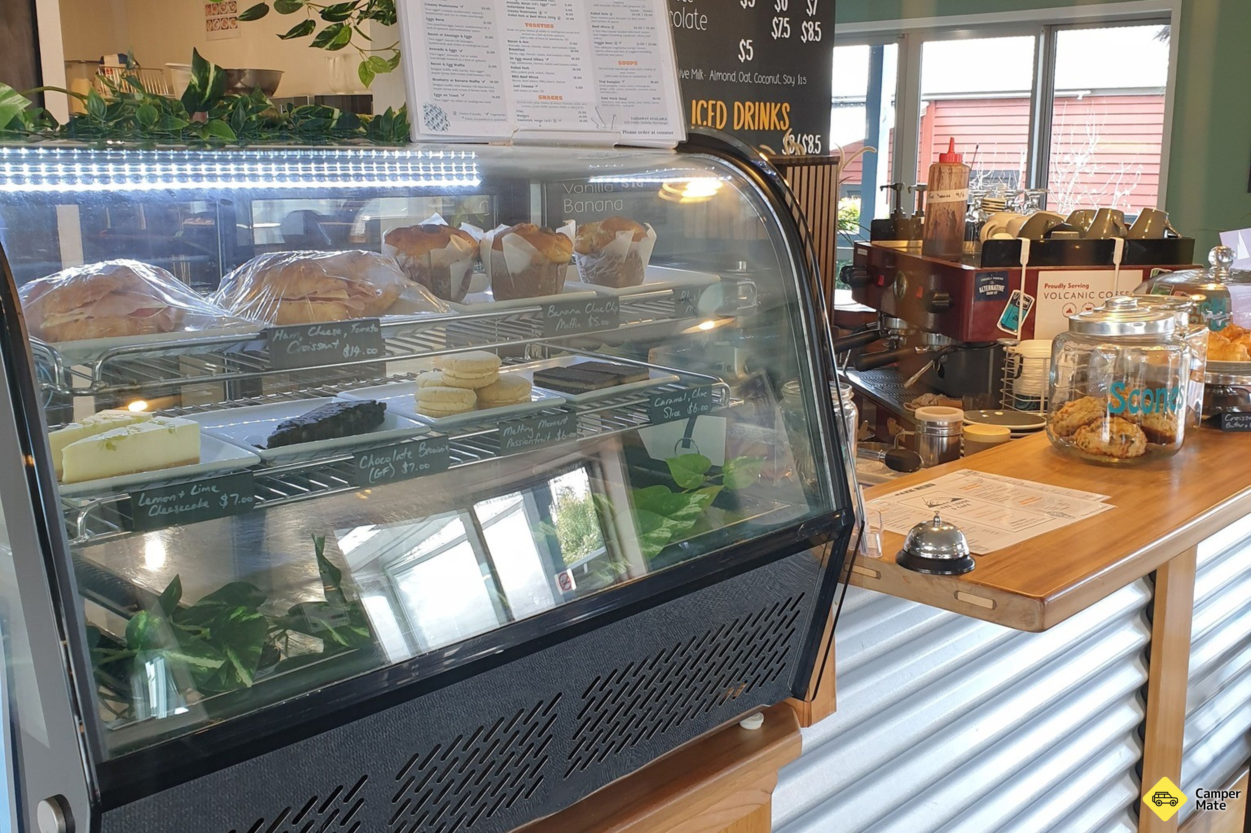 LKNZ Lodge & Cafe - Image 2