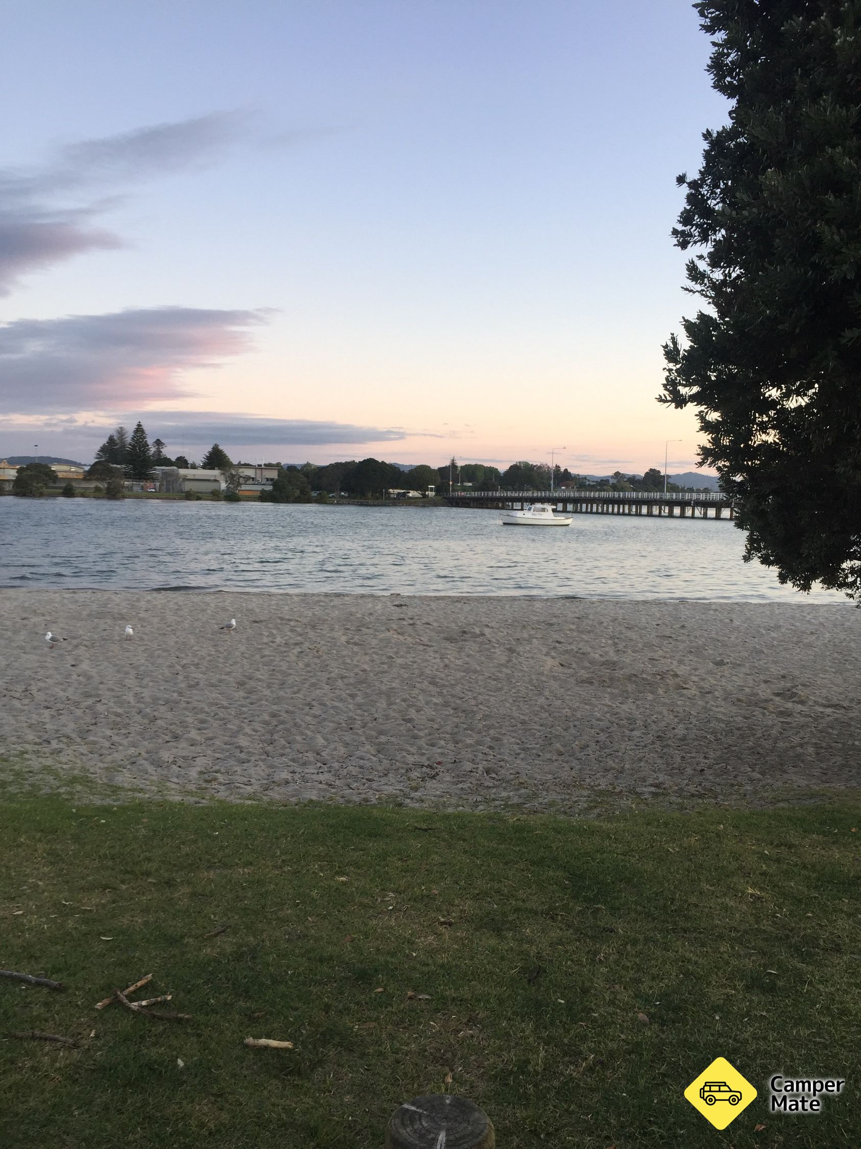 Maxwells Road Esplanade