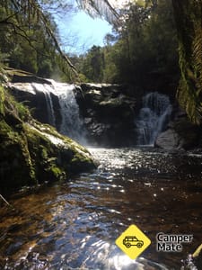 هولز Falls Track
