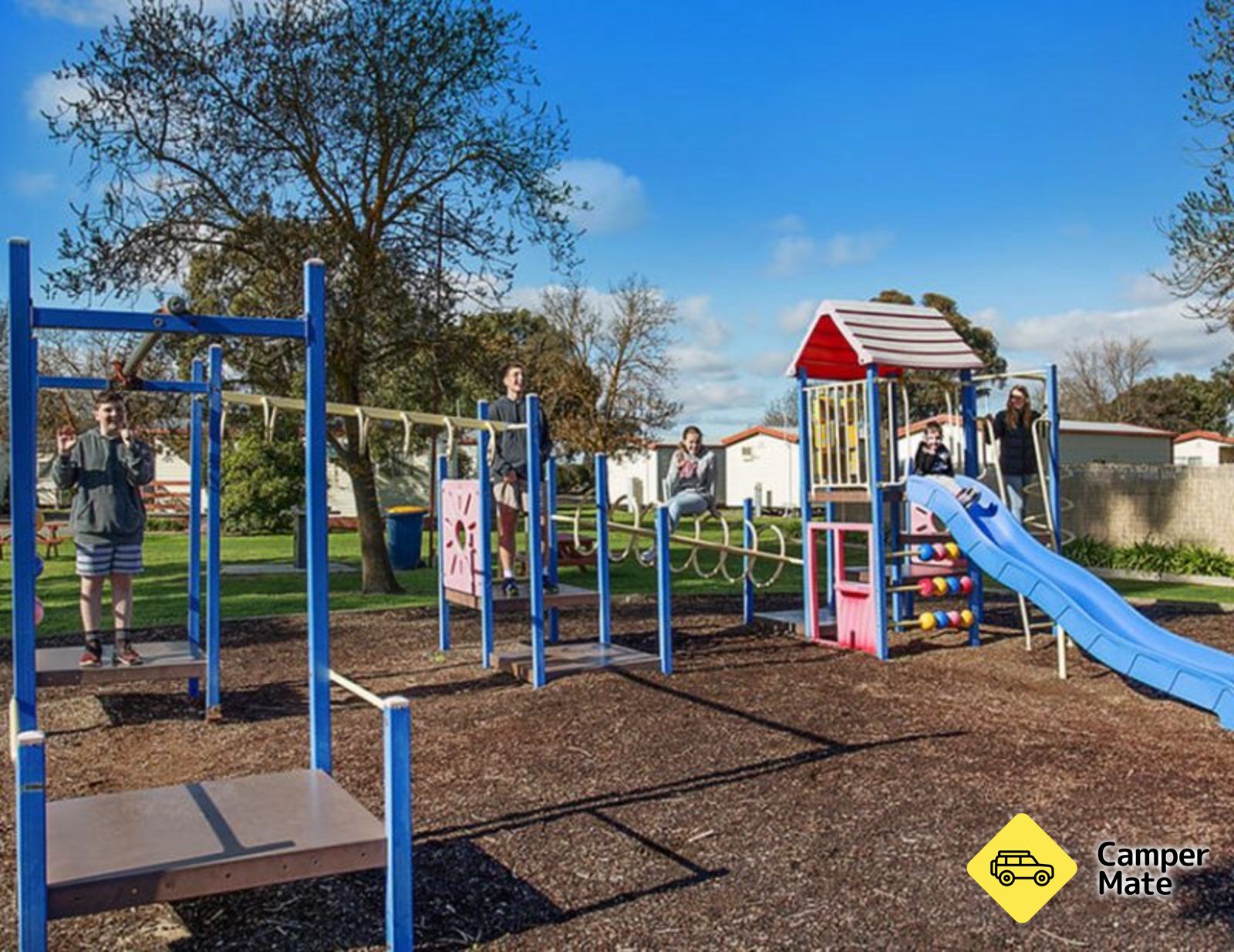 Horsham Holiday Park - Image 2
