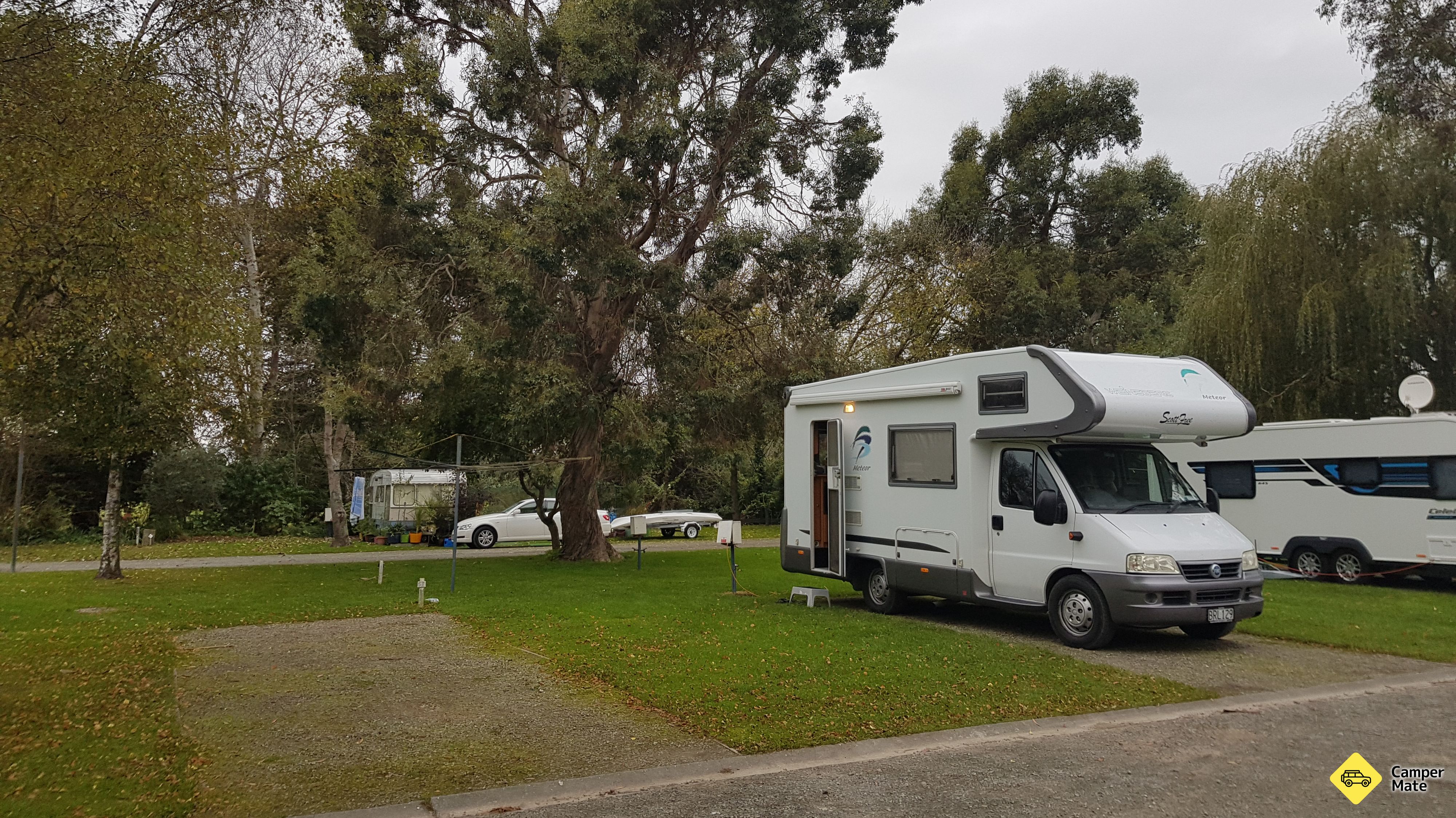 Glenmark Holiday Park yakınındaki oteller