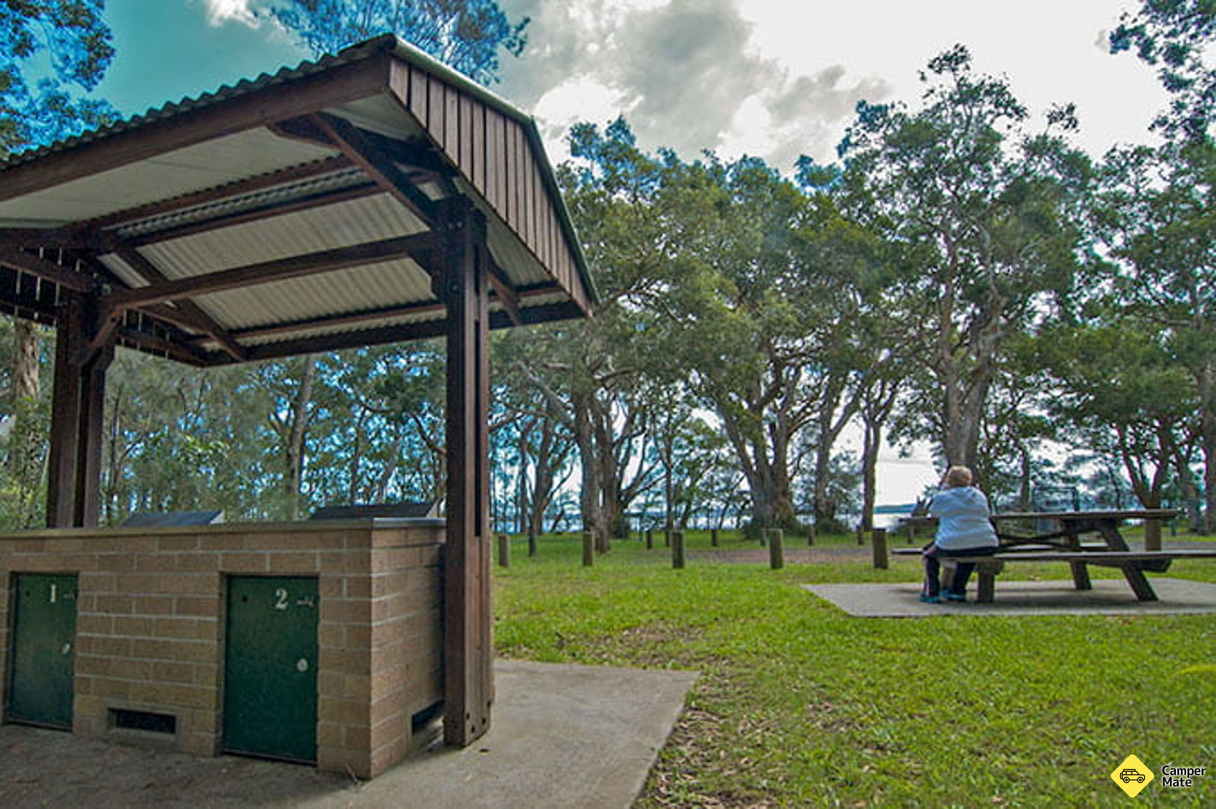 Restauracje w pobliżu White Tree Bay Campground