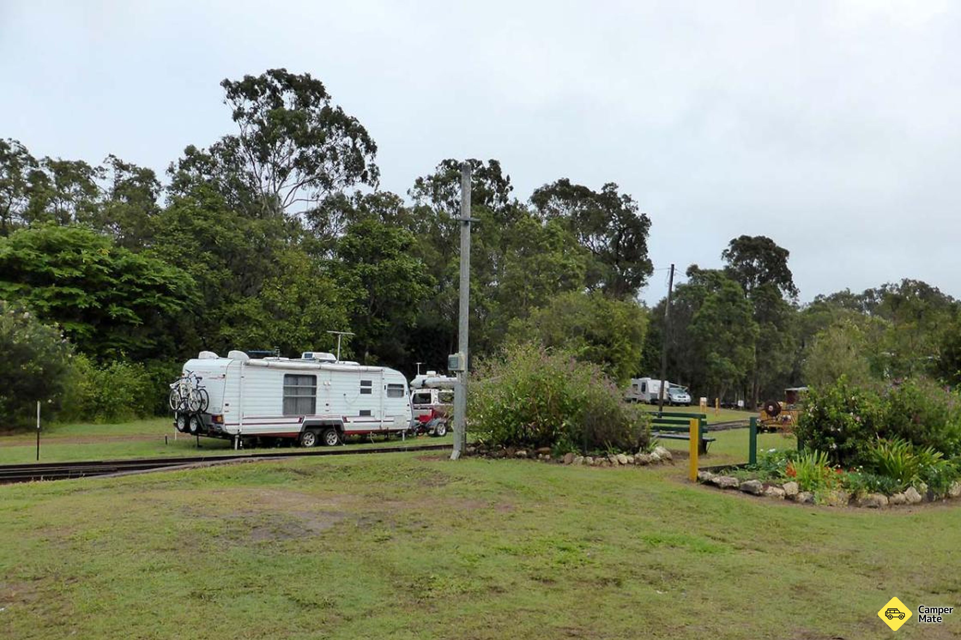 Restauranter i nærheden af Ravenshoe Railway Caravan Park