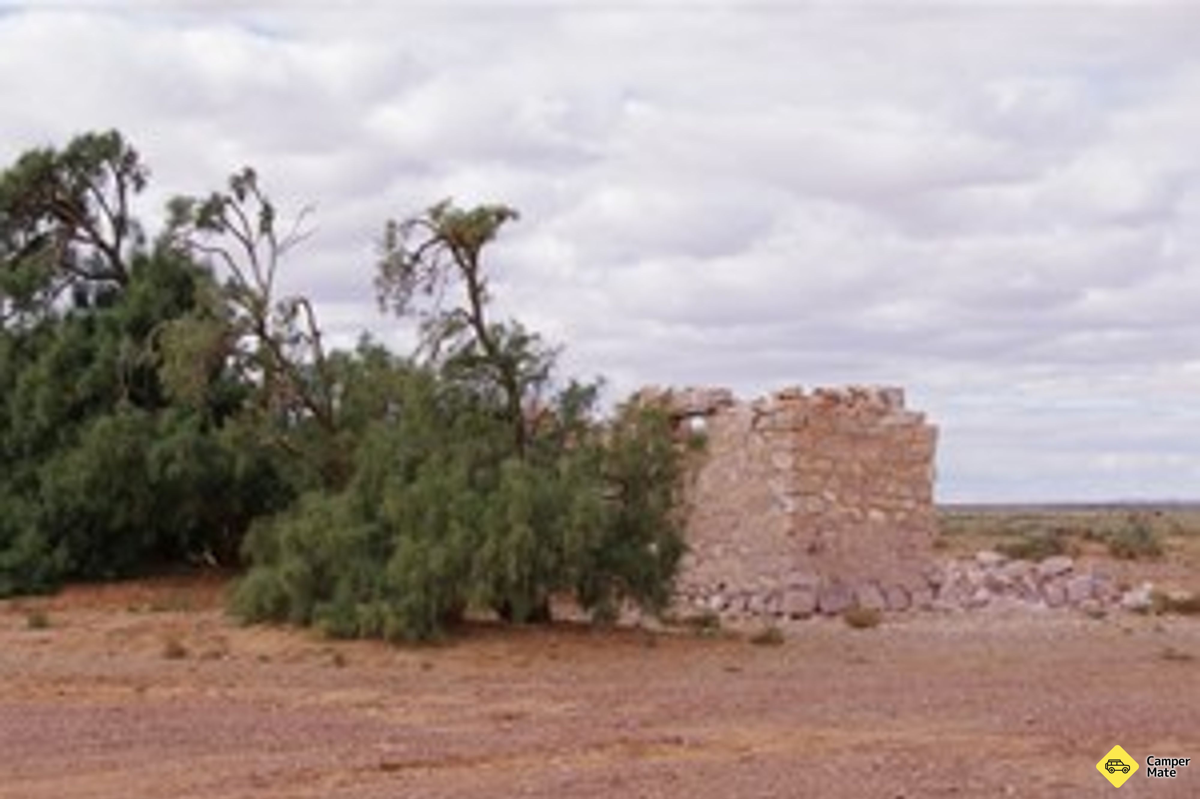 Danau Harry Ruins