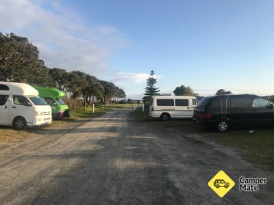 Ruakaka Beach Reserve sevärdheter