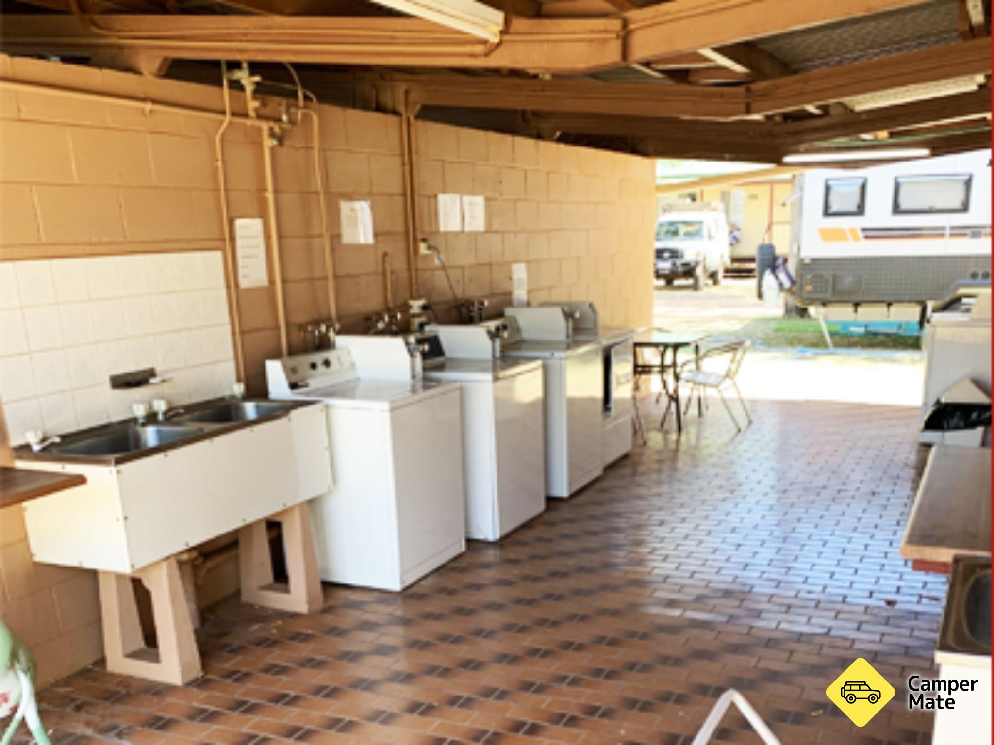 Bailey Bar Caravan Park - Image 2