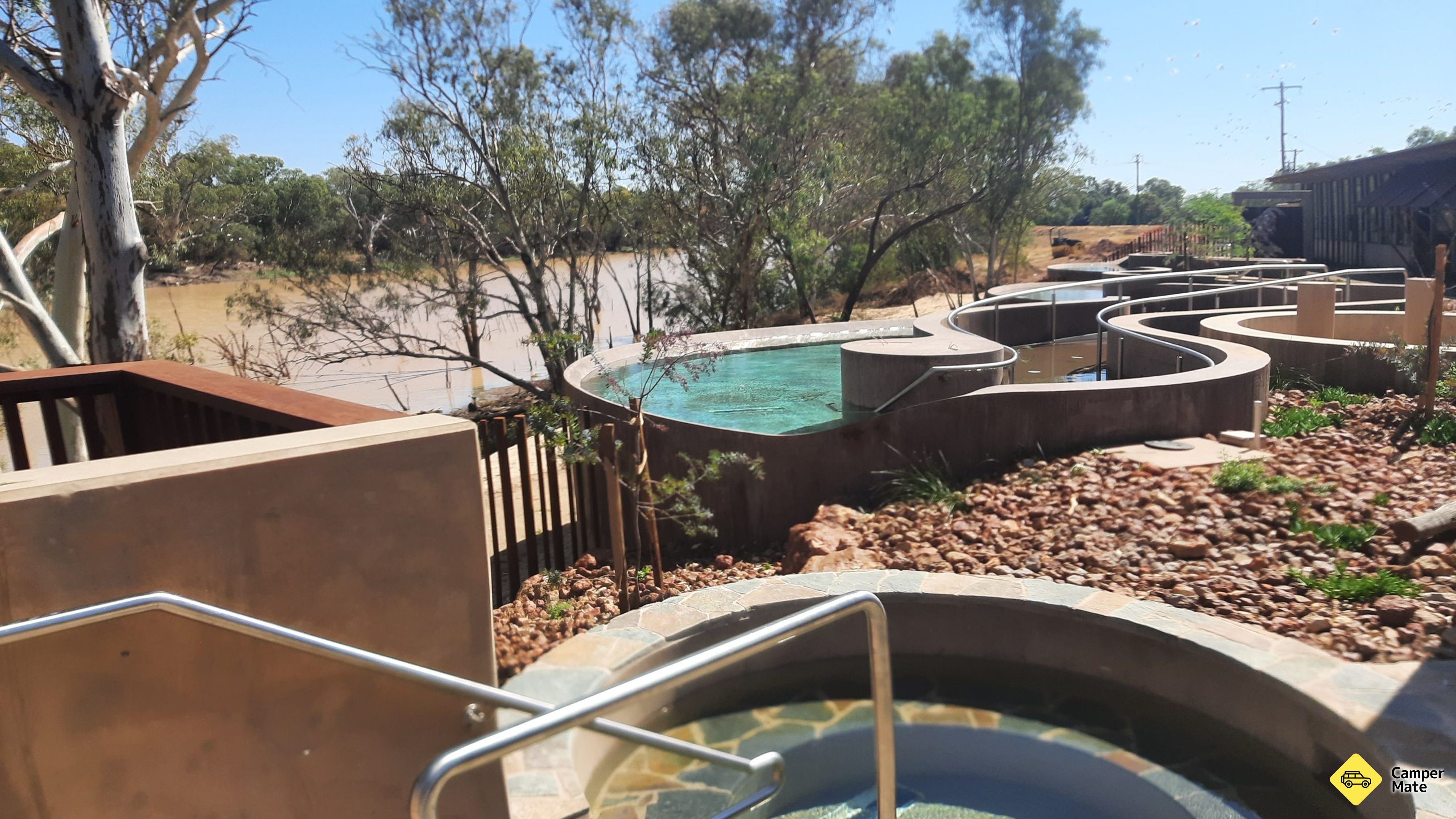Restauranter i nærheten av Cunnamulla Hot Springs