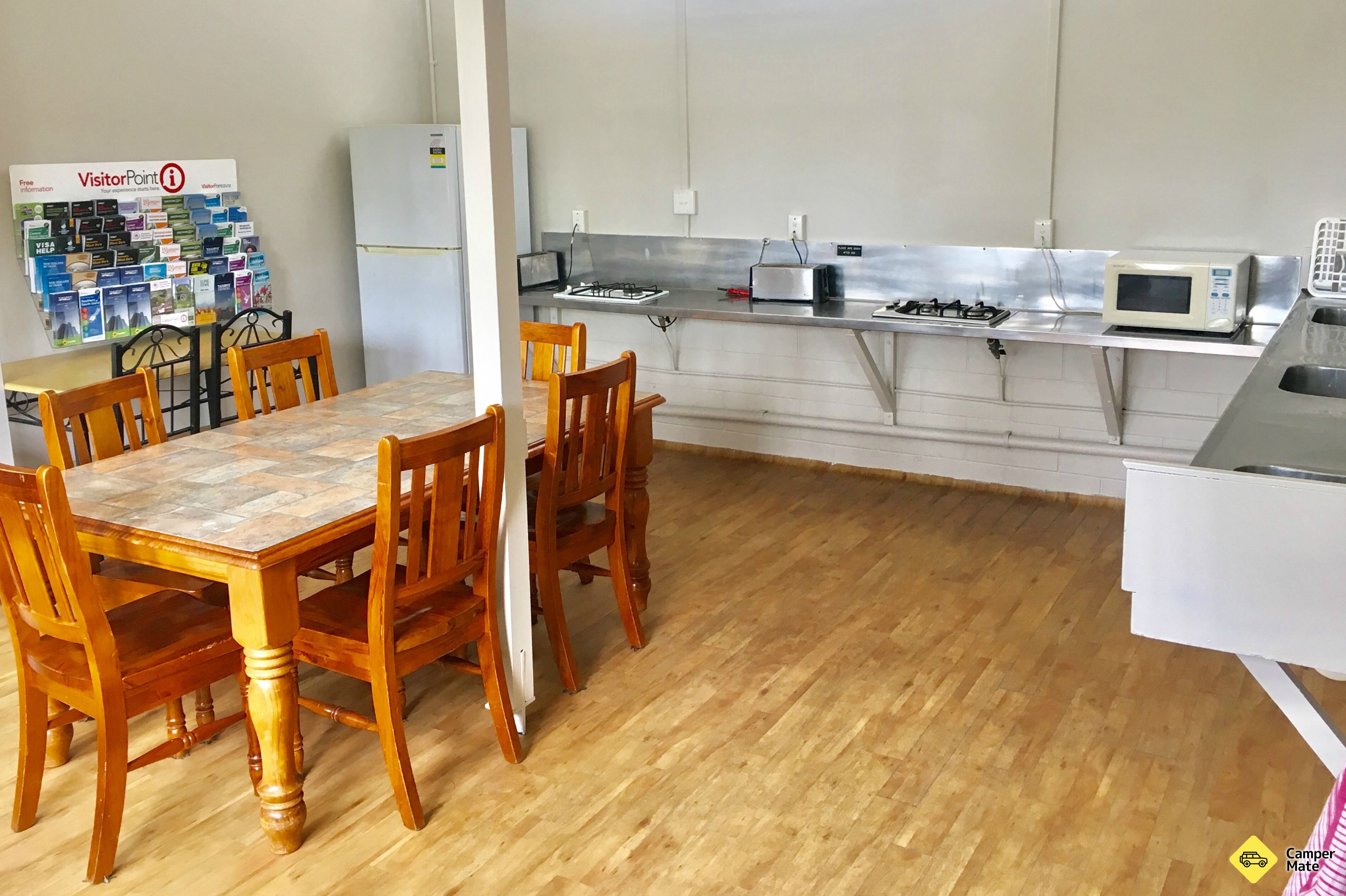 Stratford Motel & Holiday Park - Image 3