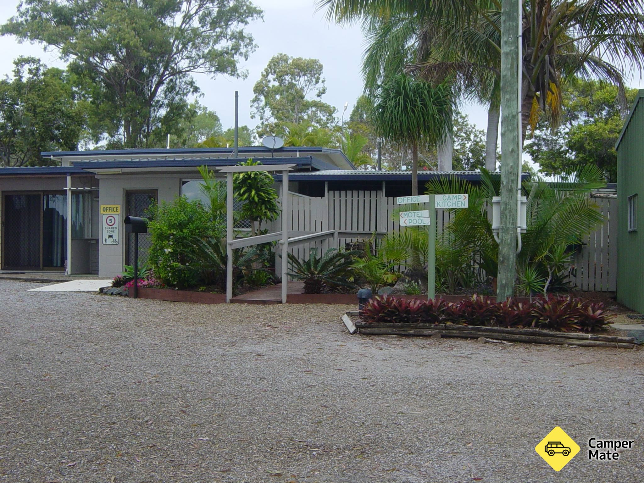 Отель Greenacres Motel Van Park