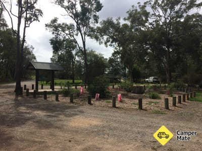موقع Coochin Creek Campground