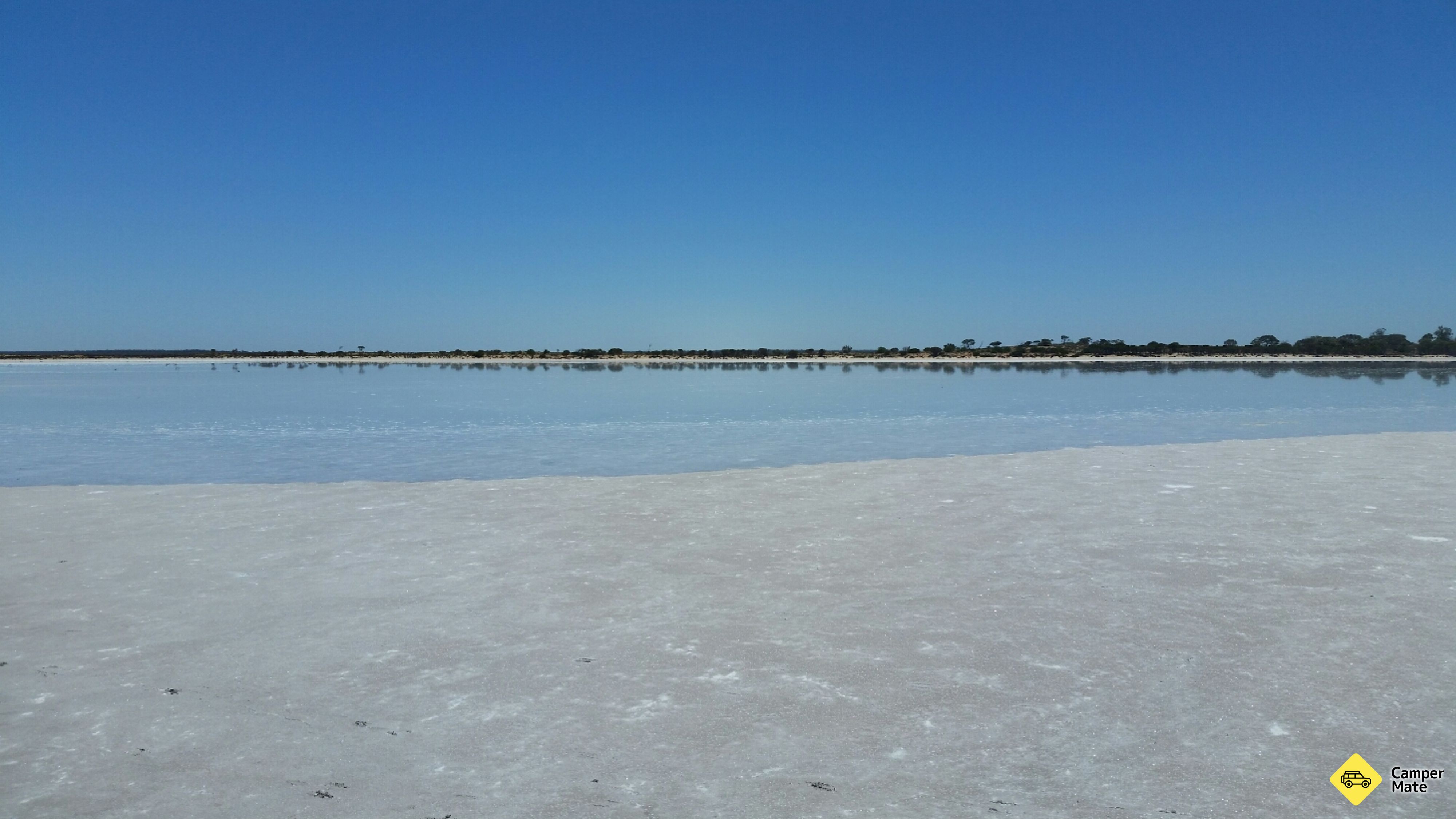 Gillies Rake Lakes Edge Camping Area, Lake Gillies Conservation Park, Flinders ...
