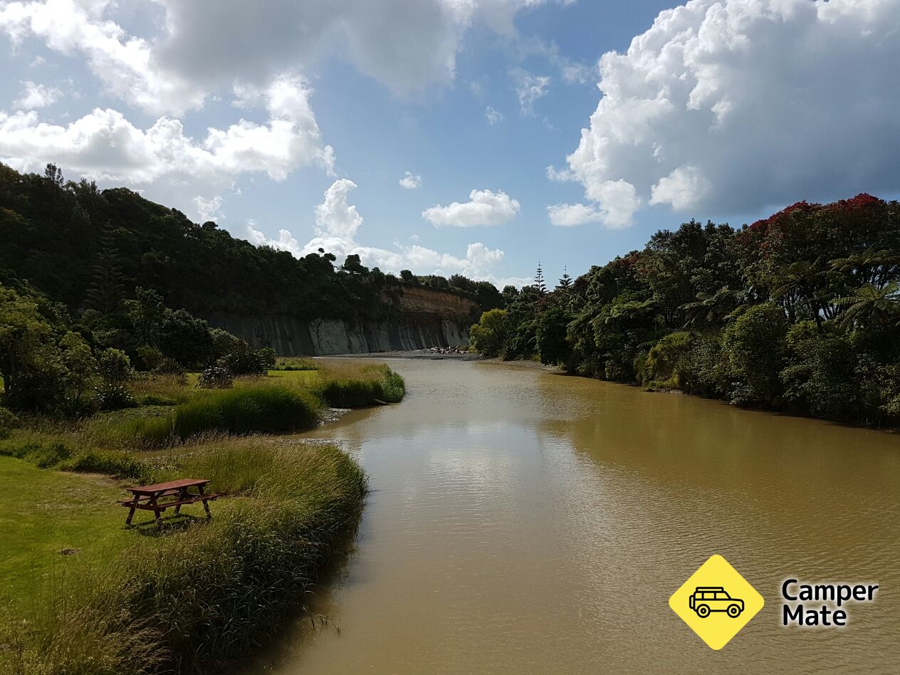 Onaero Bay Holiday Park, Taranaki, Taranaki, New Zealand | CamperMate ...