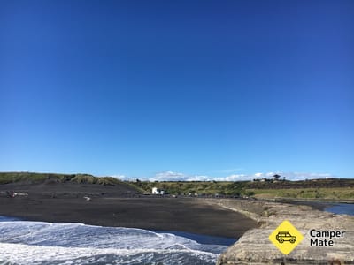 Mana Bay, Patea Beach