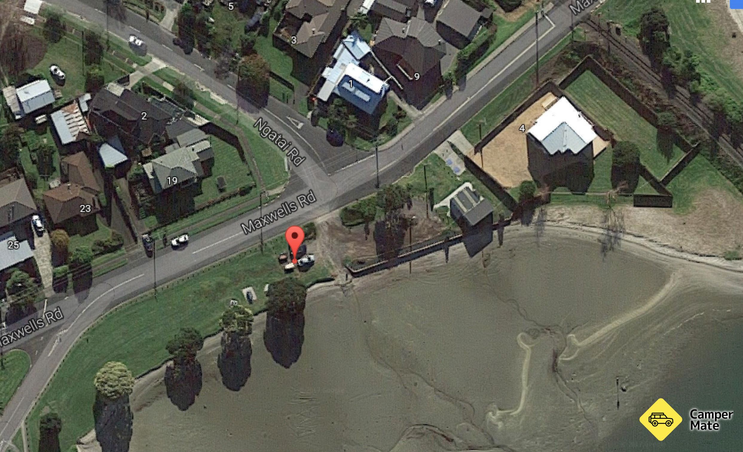 Maxwells Road Esplanade - Image 3