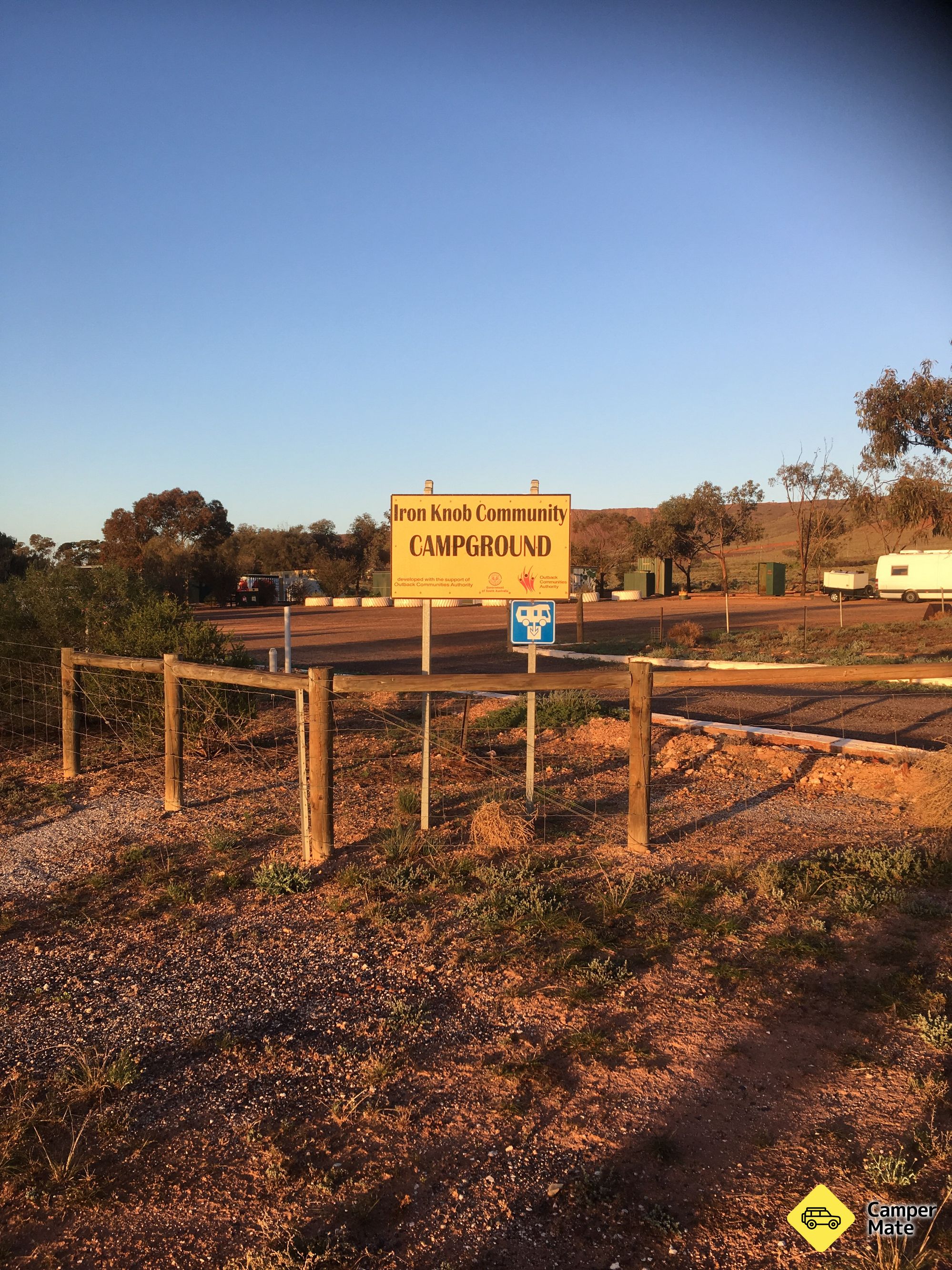 קמפינג Knobbies & Caravan Area - Image 3